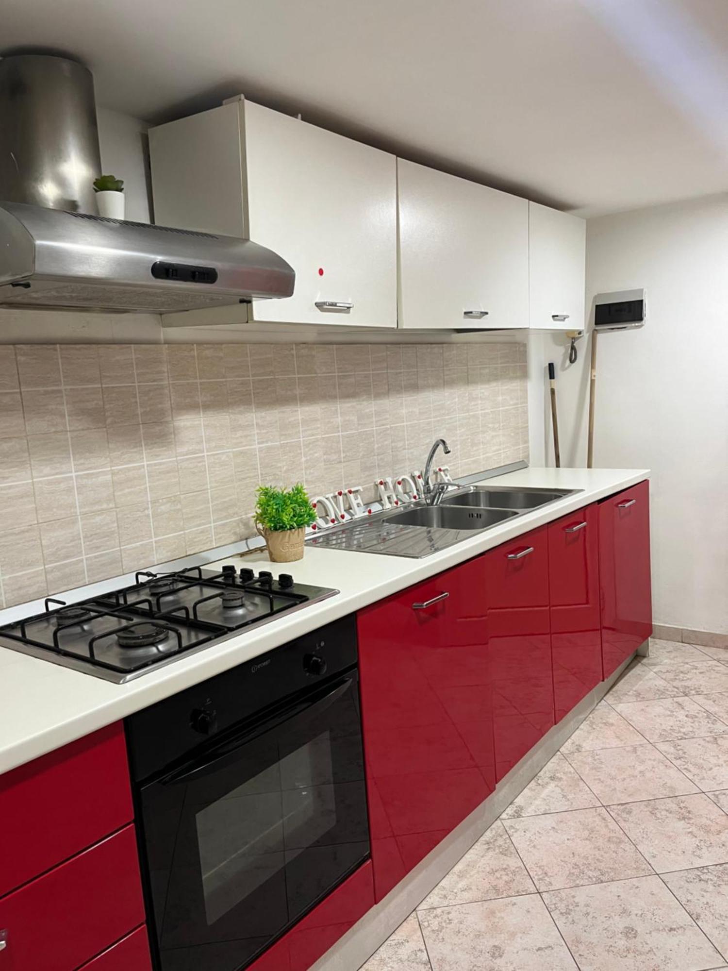Love Home Naples Luaran gambar